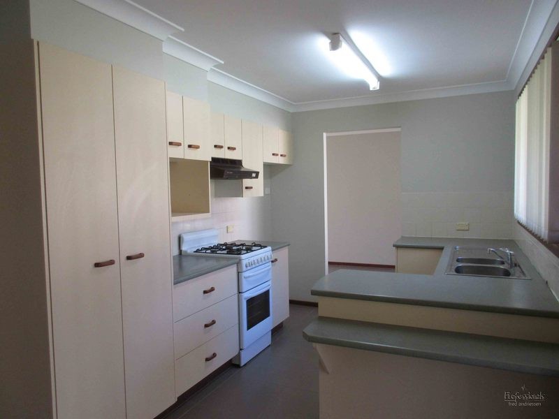 6 Kingfisher Close, Tingira Heights NSW 2290