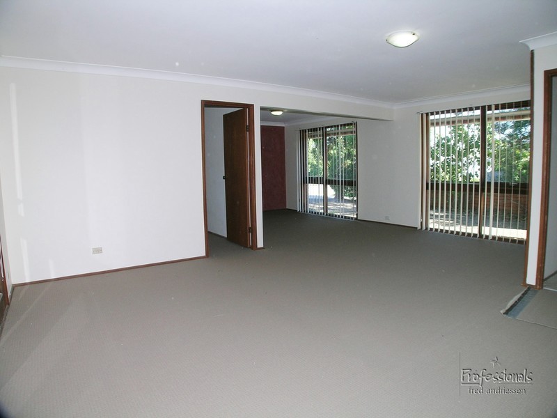 27 Victoria Street, Belmont NSW 2280