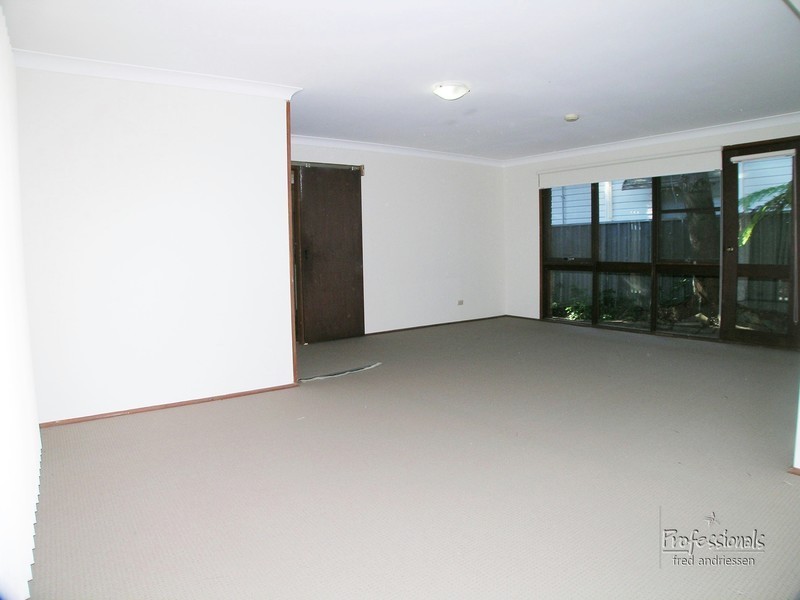 27 Victoria Street, Belmont NSW 2280