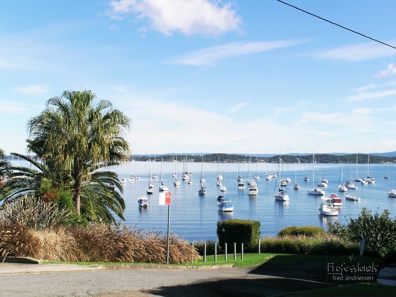 27 Victoria Street, Belmont NSW 2280