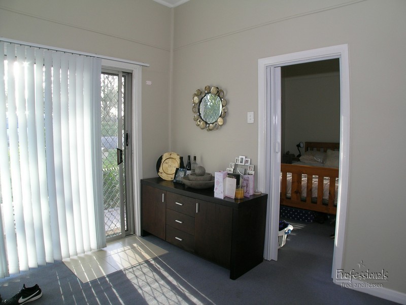 14 Russell Street, Cardiff NSW 2285