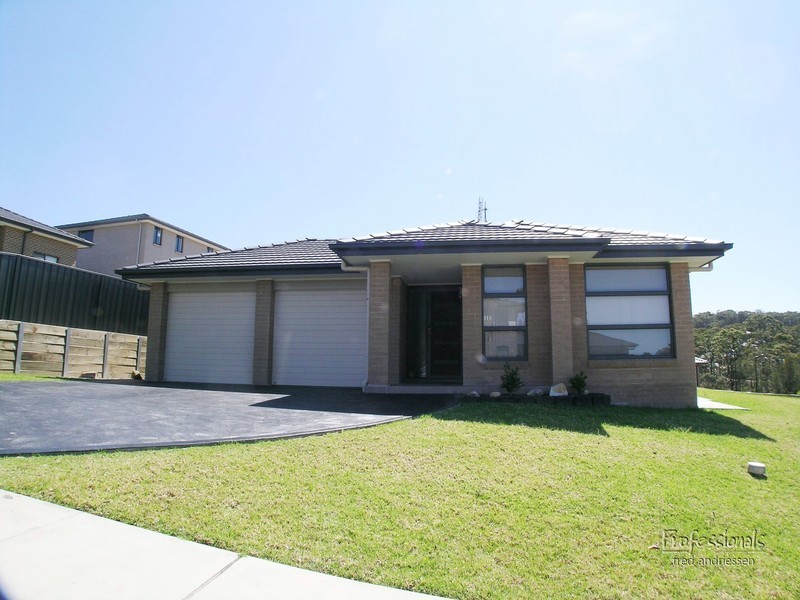 3 Macon Way, Cameron Park NSW 2285