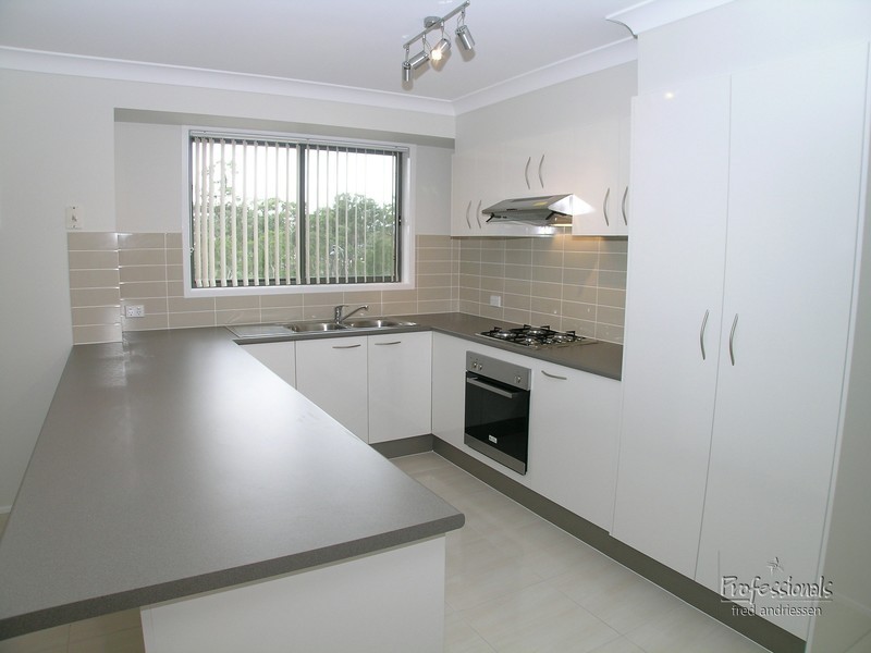 3 Macon Way, Cameron Park NSW 2285