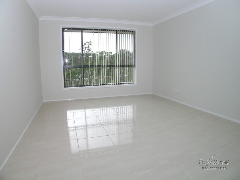 3 Macon Way, Cameron Park NSW 2285