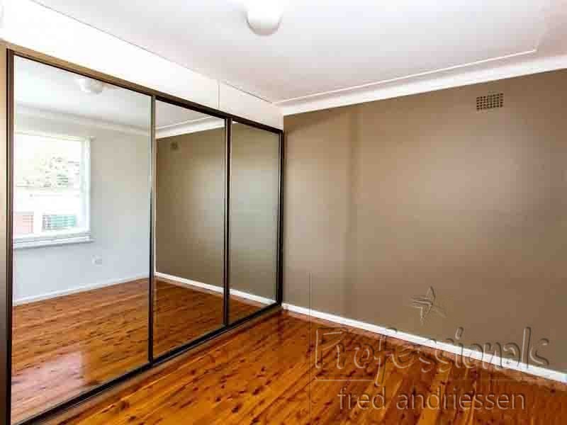 1 Dover Crescent, Waratah West NSW 2298