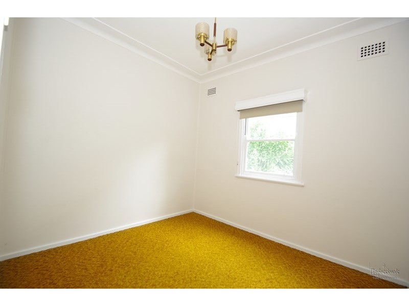 17 Lovell Street, Cardiff NSW 2285