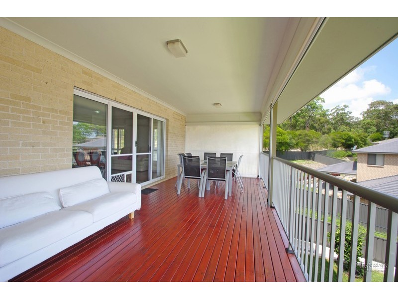 8 Bluerock Close, Fennell Bay NSW 2283