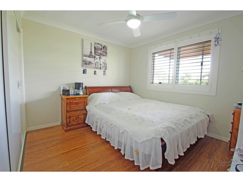 8 Bluerock Close, Fennell Bay NSW 2283