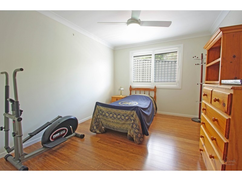 8 Bluerock Close, Fennell Bay NSW 2283