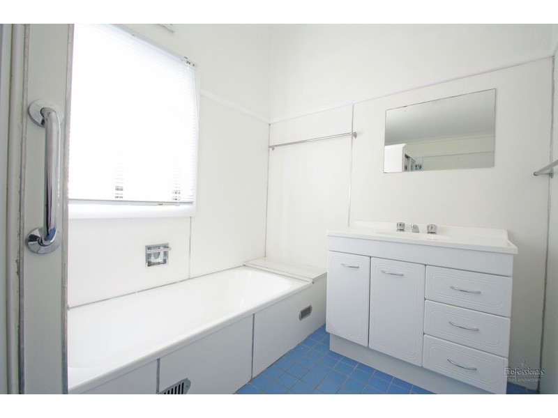 39 Lachlan Road, Cardiff NSW 2285