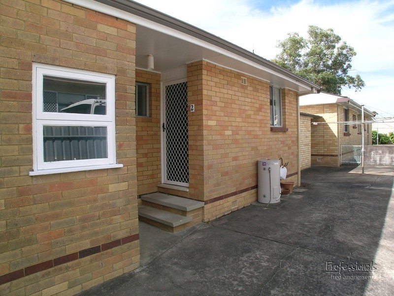 2/2 Bonarius Street, Warners Bay NSW 2282