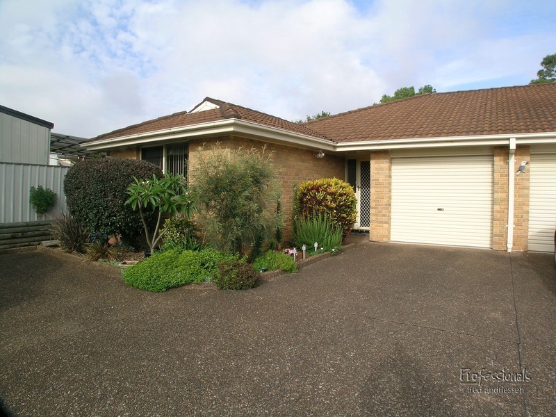 2/3 Francis Street, Cardiff South NSW 2285