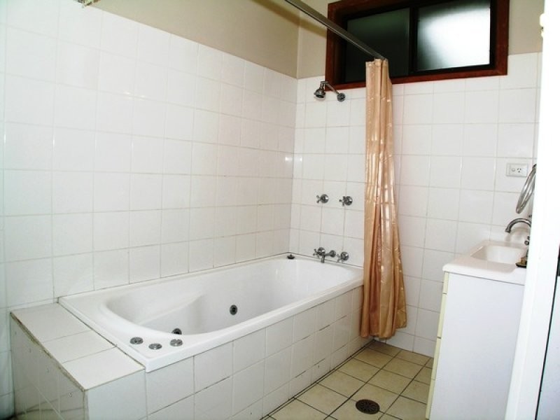 28 Greenwood Parade, Glendale NSW 2285