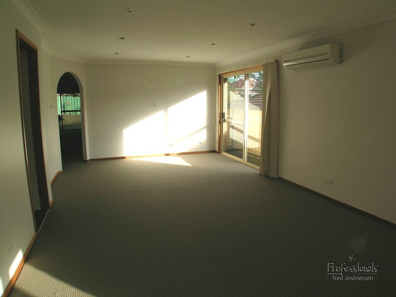 2/10 Madeleine Street, Charlestown NSW 2290