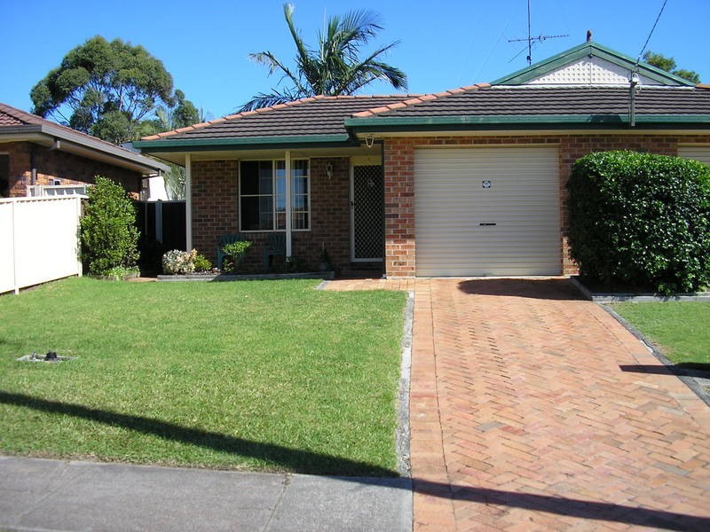 1/16 Ada Street, Cardiff South NSW 2285