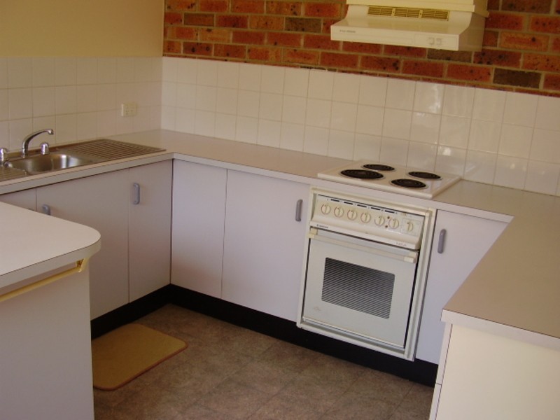 1/16 Ada Street, Cardiff South NSW 2285