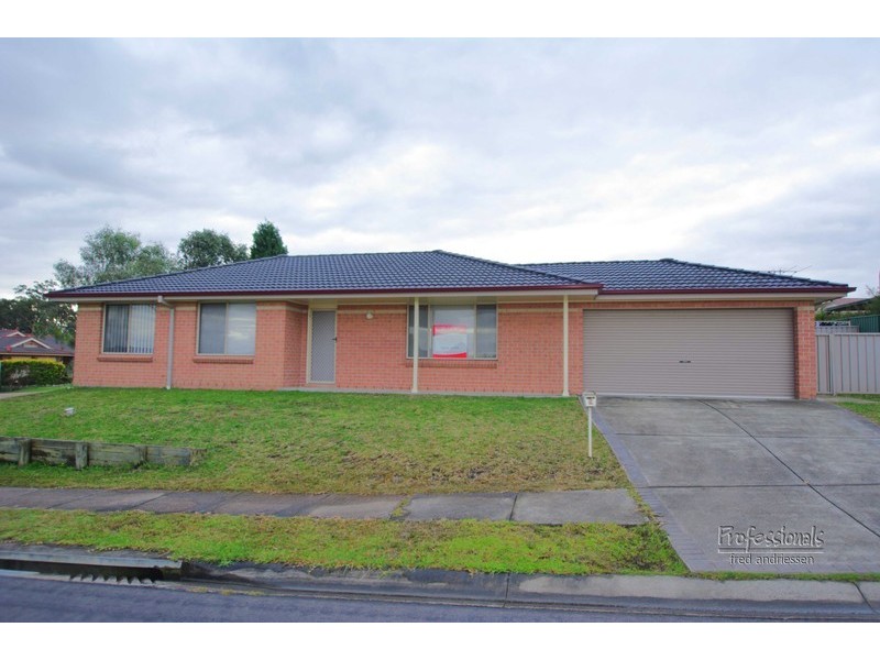 9 Toucan Close, Cameron Park NSW 2285