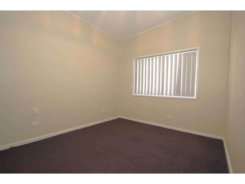 16 Beeson Street, Cardiff South NSW 2285