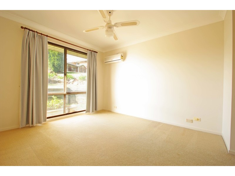 Macquarie Hills NSW 2285