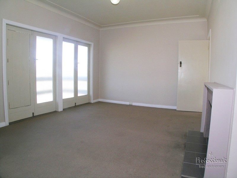 3 Bruce Street, Glendale NSW 2285