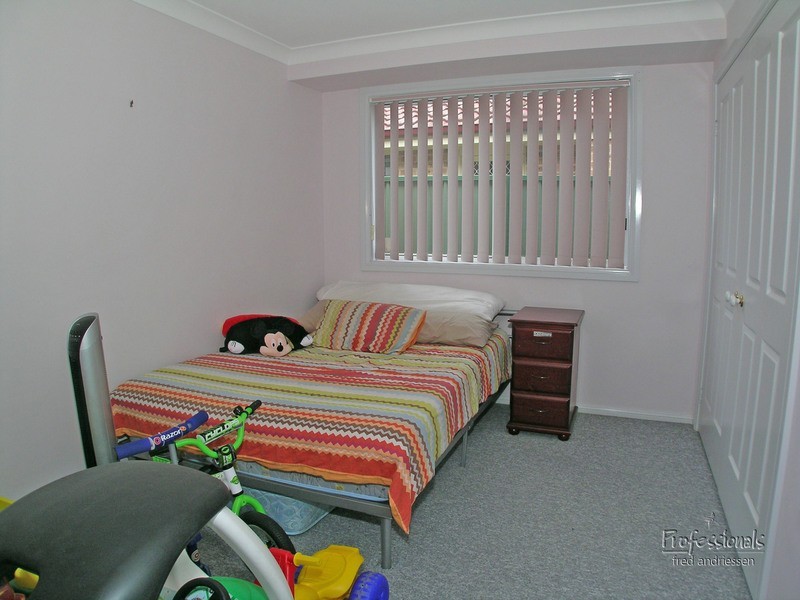 5 Albatross Avenue, Cameron Park NSW 2285