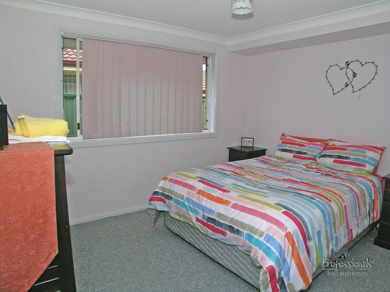 5 Albatross Avenue, Cameron Park NSW 2285