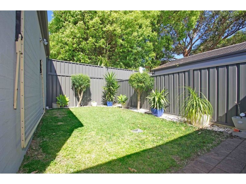 Hamilton South NSW 2303