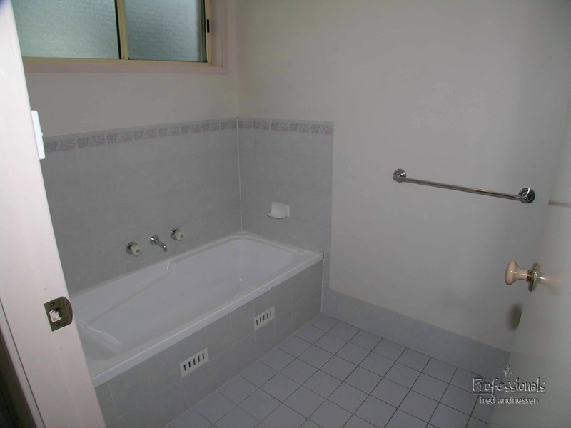 2/544 Main Road, Glendale NSW 2285