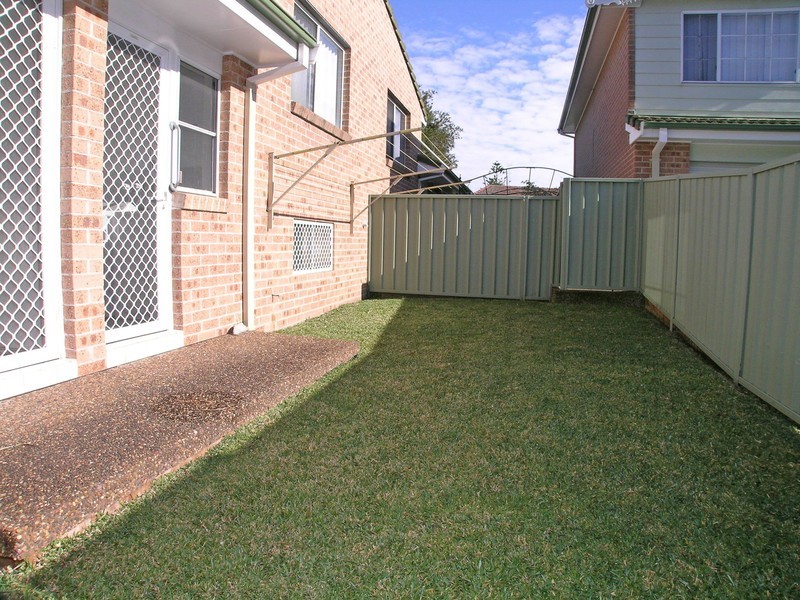 2/49 Fern Valley Road, Cardiff NSW 2285