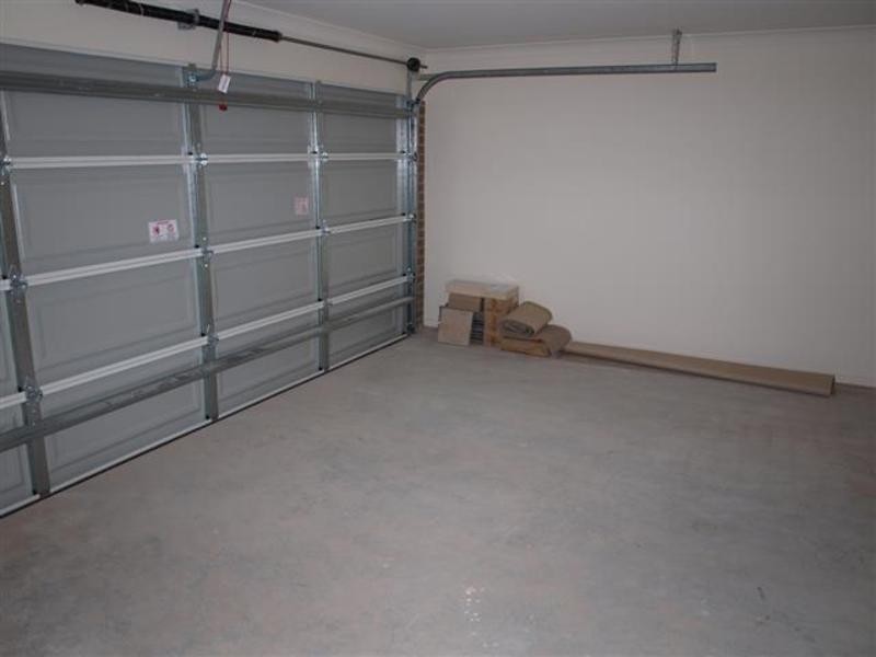 10 Hooghly Avenue, Cameron Park NSW 2285