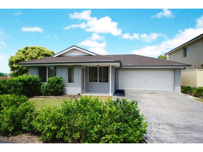 16/18 Sagittarius Crescent, Elermore Vale NSW 2287