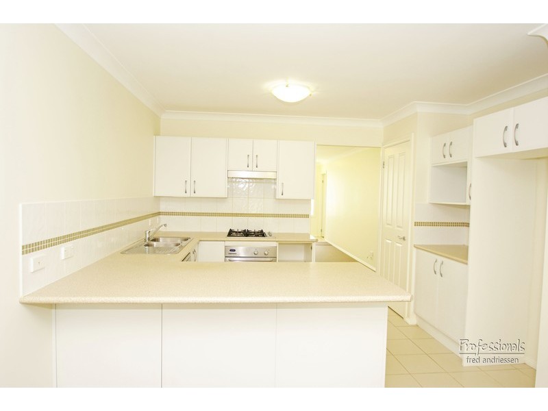 16/18 Sagittarius Crescent, Elermore Vale NSW 2287