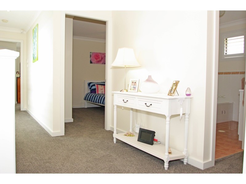 9 Saxon Street, Cameron Park NSW 2285