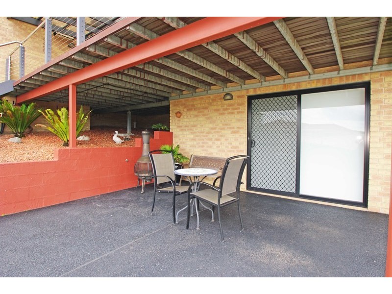 9 Saxon Street, Cameron Park NSW 2285