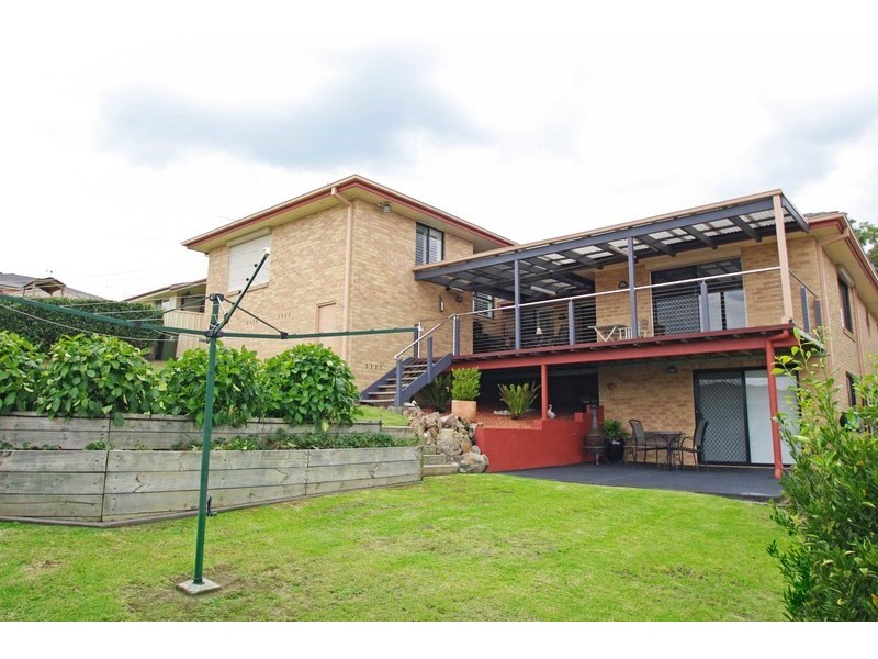 9 Saxon Street, Cameron Park NSW 2285