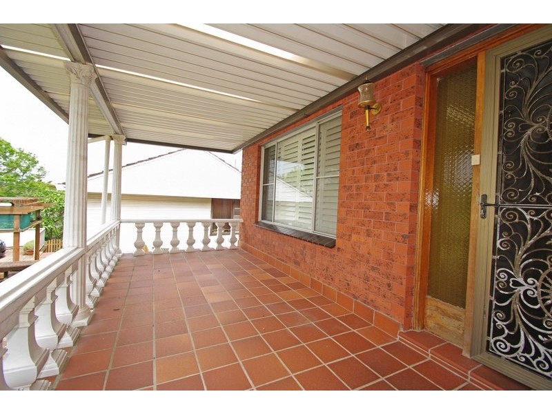 35 Lowry Street, Cardiff NSW 2285
