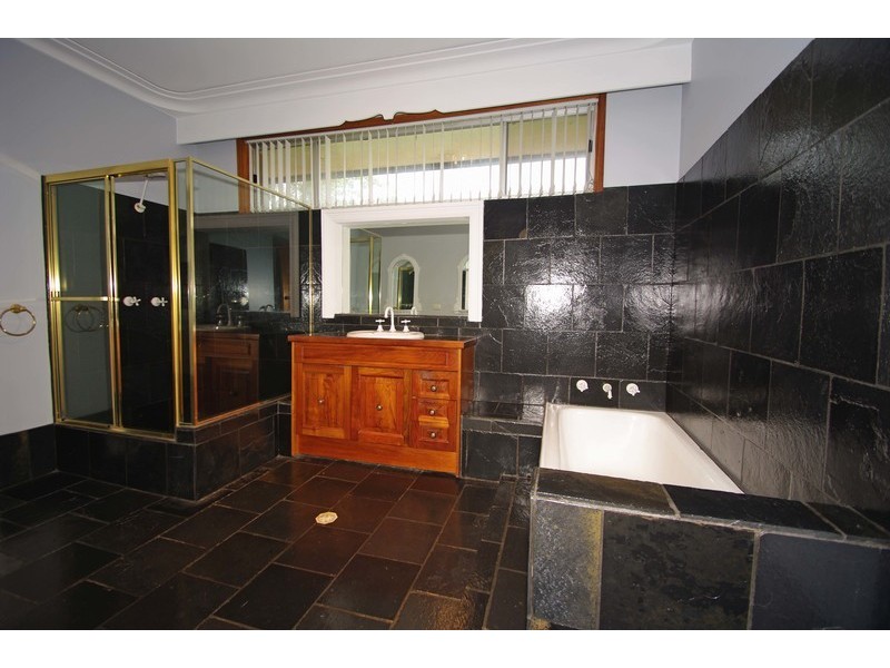 35 Lowry Street, Cardiff NSW 2285