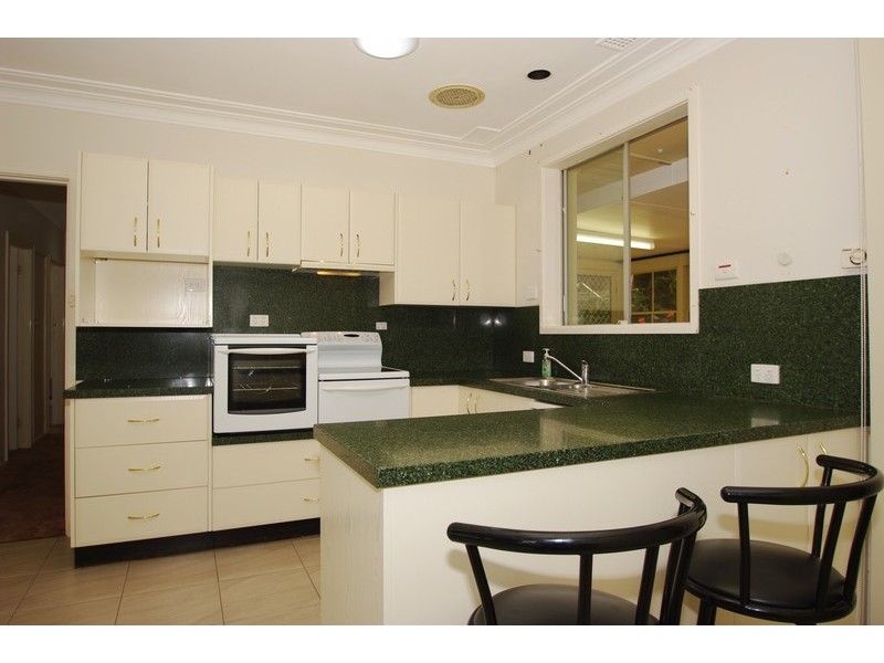 11 Greenwood Avenue, Belmont NSW 2280