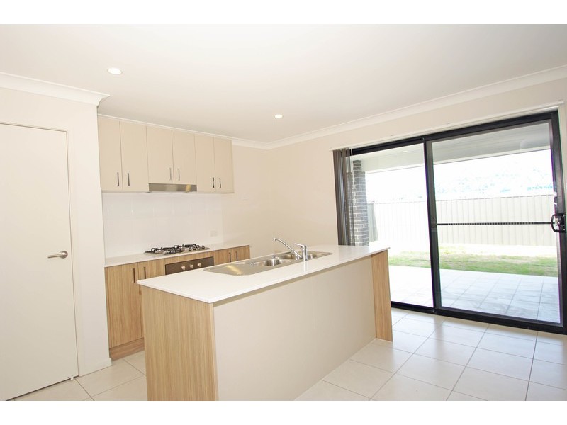 64 Seaside Boulevard, Fern Bay NSW 2295