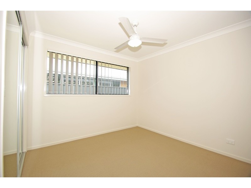 64 Seaside Boulevard, Fern Bay NSW 2295