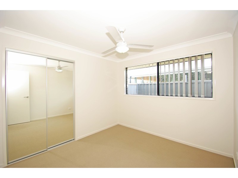 64 Seaside Boulevard, Fern Bay NSW 2295