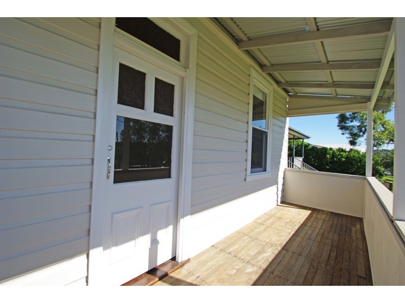 11 Queens Avenue, Cardiff NSW 2285