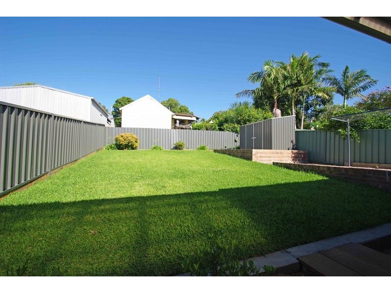 11 Queens Avenue, Cardiff NSW 2285