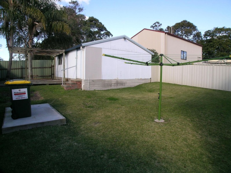 16 Beeson Street, Cardiff South NSW 2285