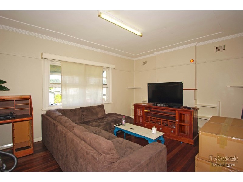 40 Lachlan Road, Cardiff NSW 2285