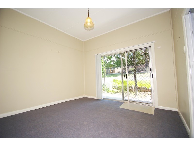 14 Russell Street, Cardiff NSW 2285