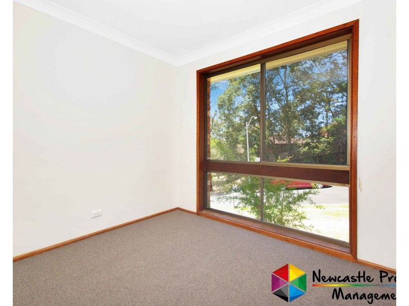 4 Lampeter Close, Mount Hutton NSW 2290