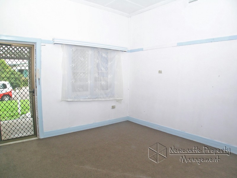 6 Lachlan Road, Cardiff NSW 2285