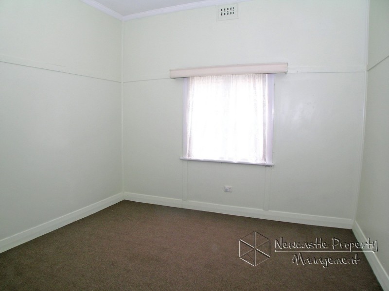 6 Lachlan Road, Cardiff NSW 2285