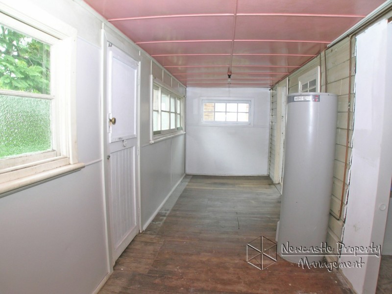 6 Lachlan Road, Cardiff NSW 2285